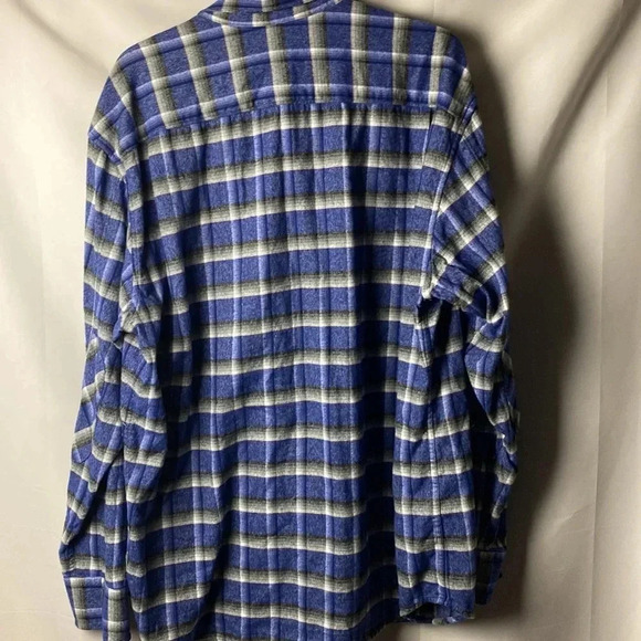 TOMMY BAHAMA MENS SIZE XL BLUE AND BLACK PLAID 100% COTTON FLANNEL SHIRT… - Picture 10 of 10